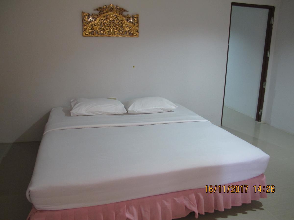 Tongpoon Hotel Bangkok Exterior photo